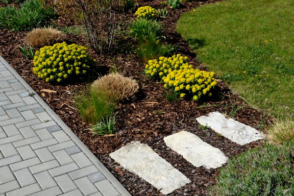 Garden Mulch Installation in Mesa
